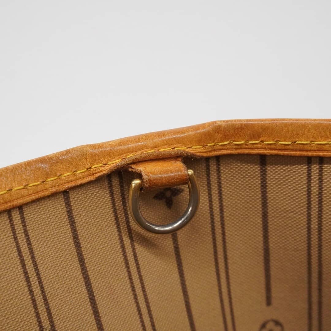 Louis Vuitton Neverfull PM 9