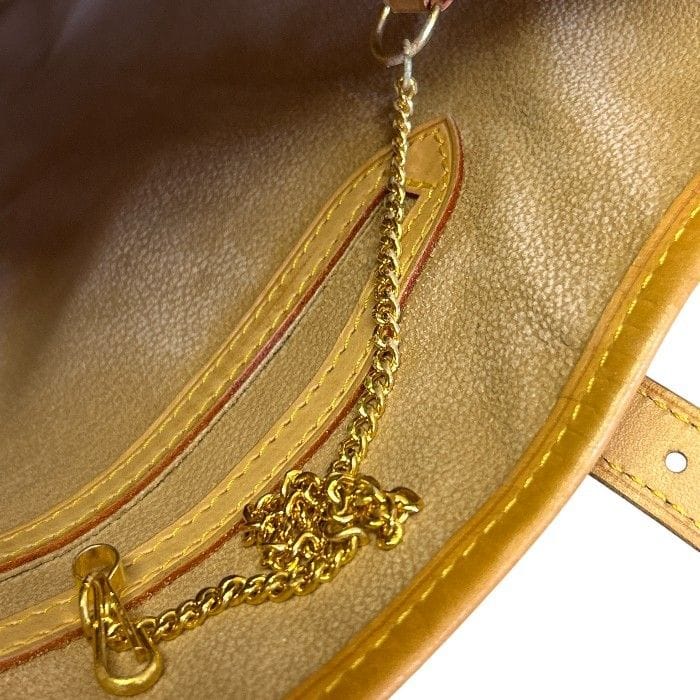 Louis Vuitton Bucket GM 9