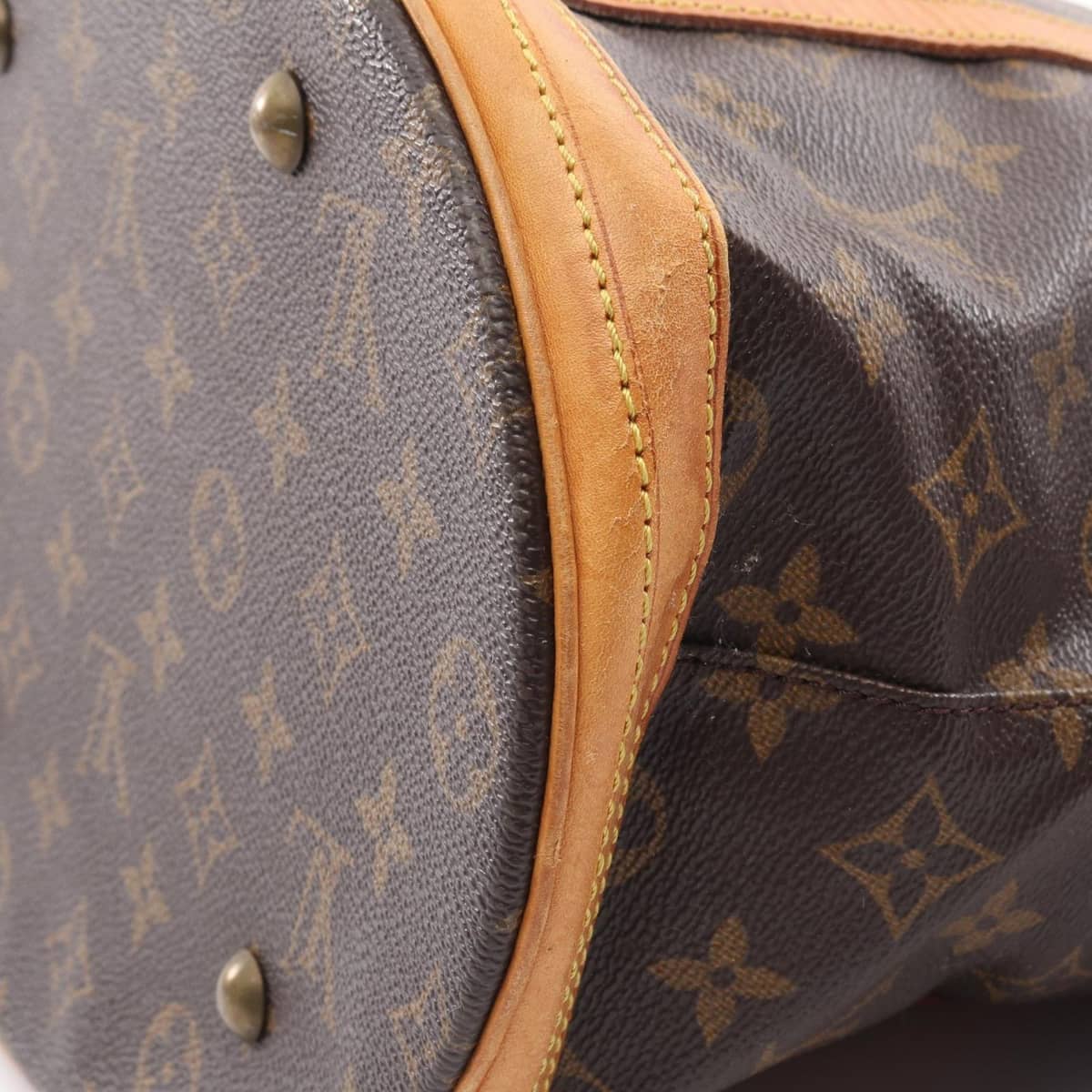 Louis Vuitton Bucket GM 10