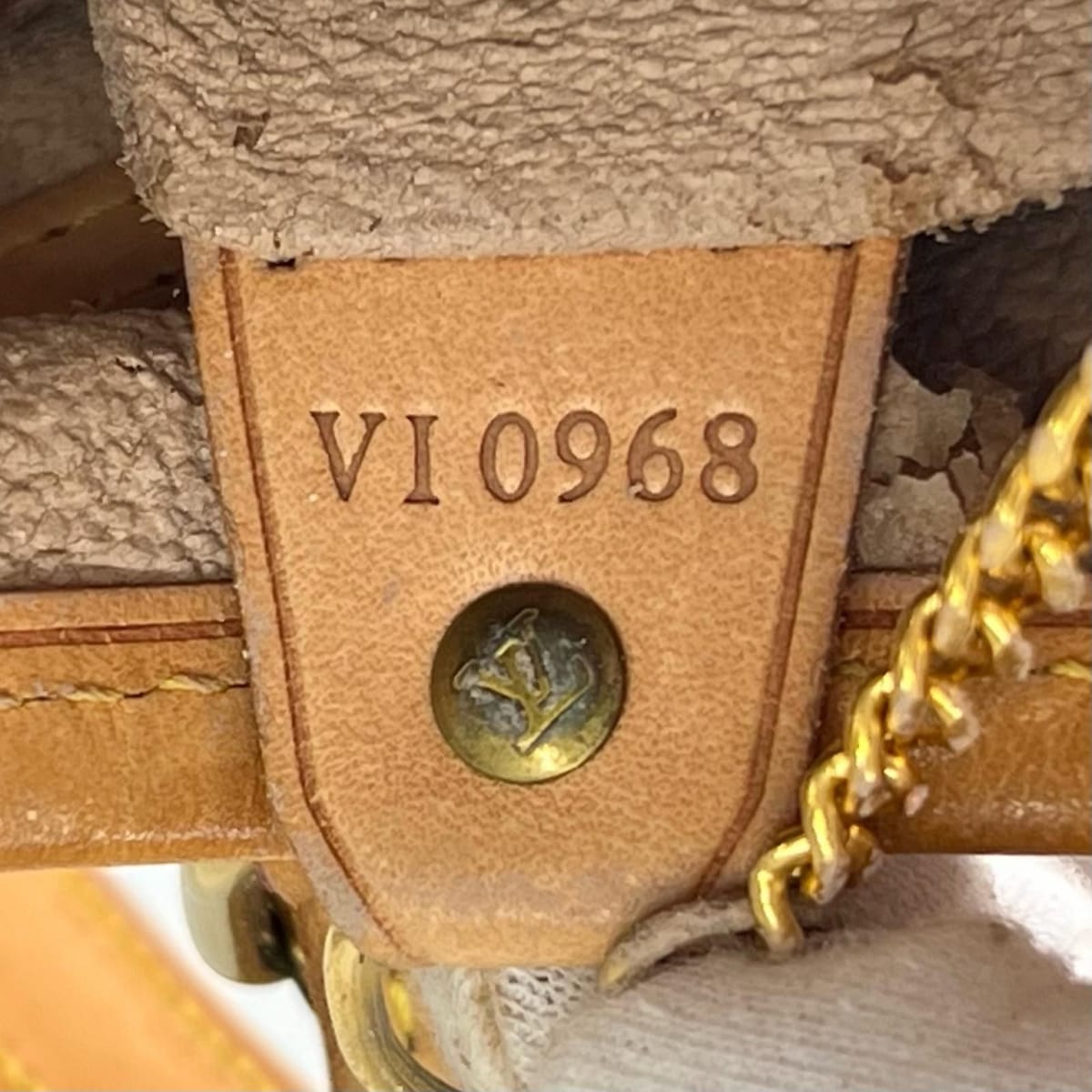 Louis Vuitton Petit Bucket 10